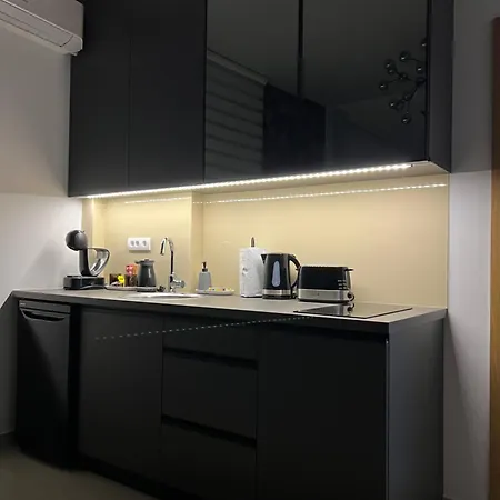 Premium Petica * Валево